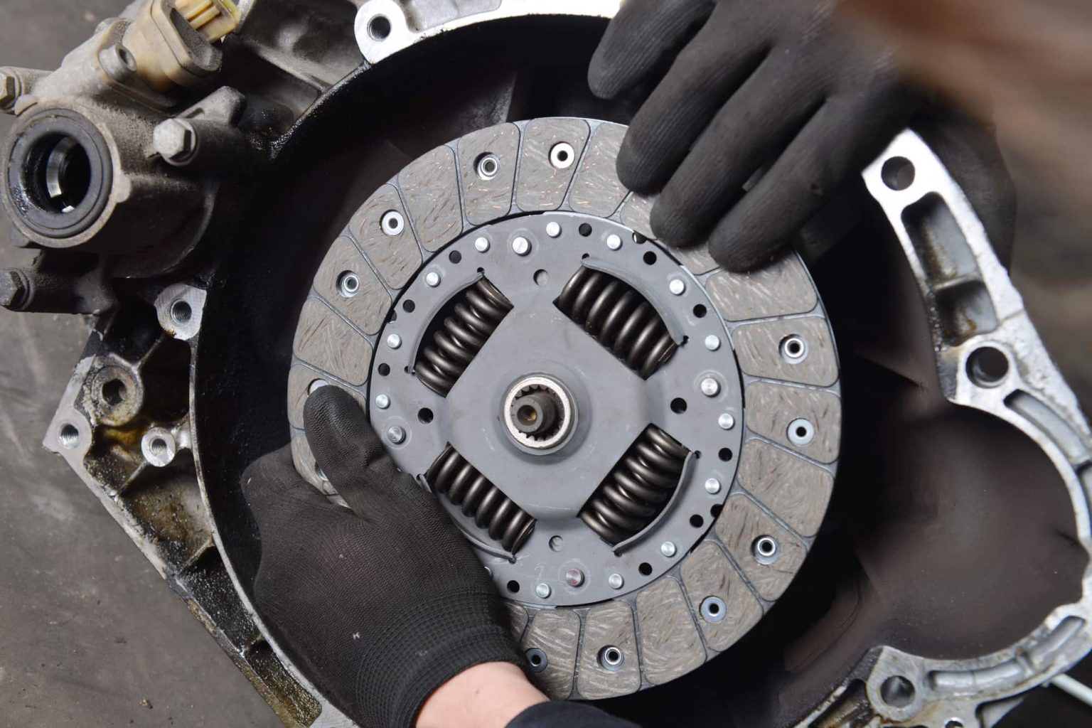 Top 5 Clutch Problems & Repairs | AAMCO Boardman
